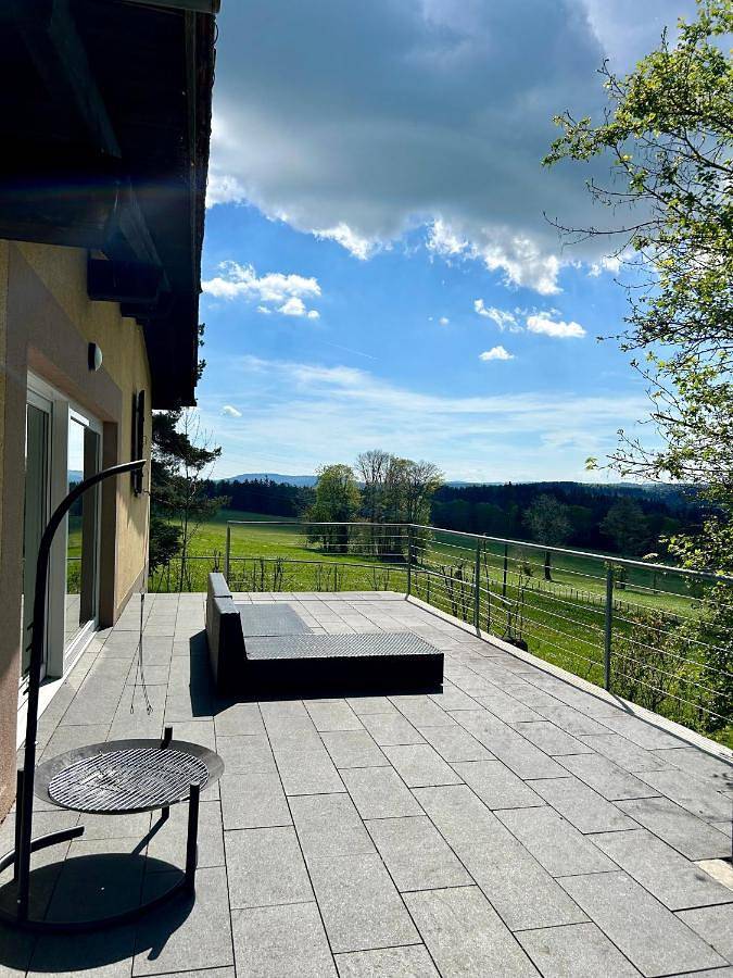 Location de vacances pour 4 personnes, avec vue et jardin à Montfaucon - 2