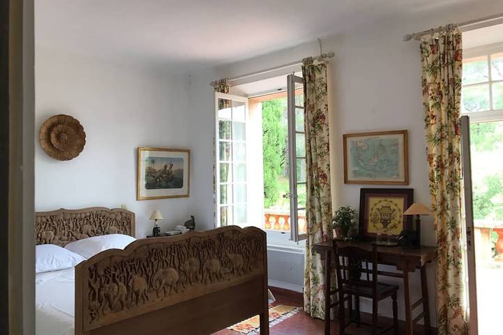 Villa pour 14 personnes, avec jardin et balcon, animaux acceptés à Saint-Tropez - 3