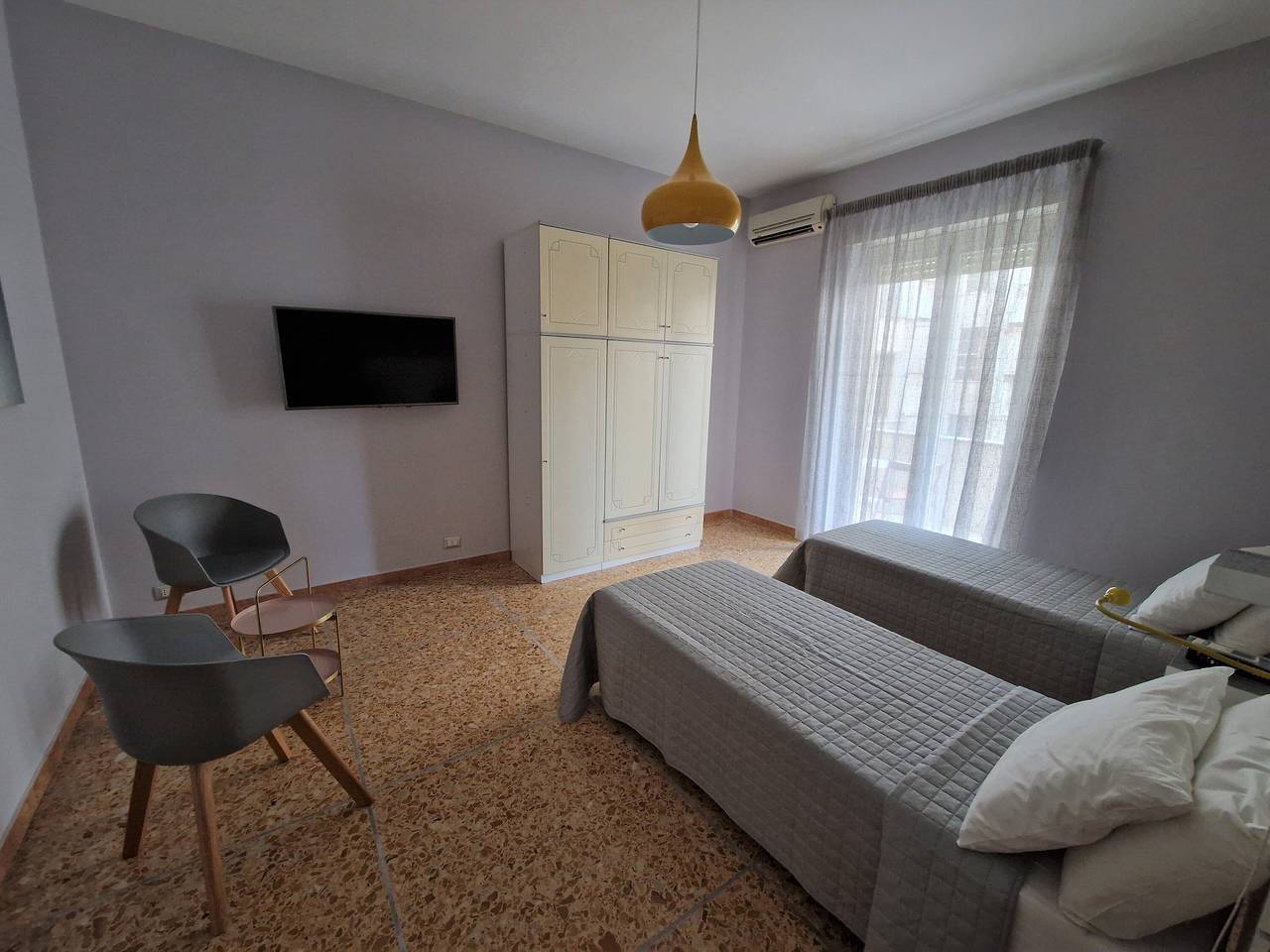 Entire apartment, Apartment 'Claudia - Valpo39' with Balcony, Wi-Fi and Air Conditioning in Rome, Rome Province