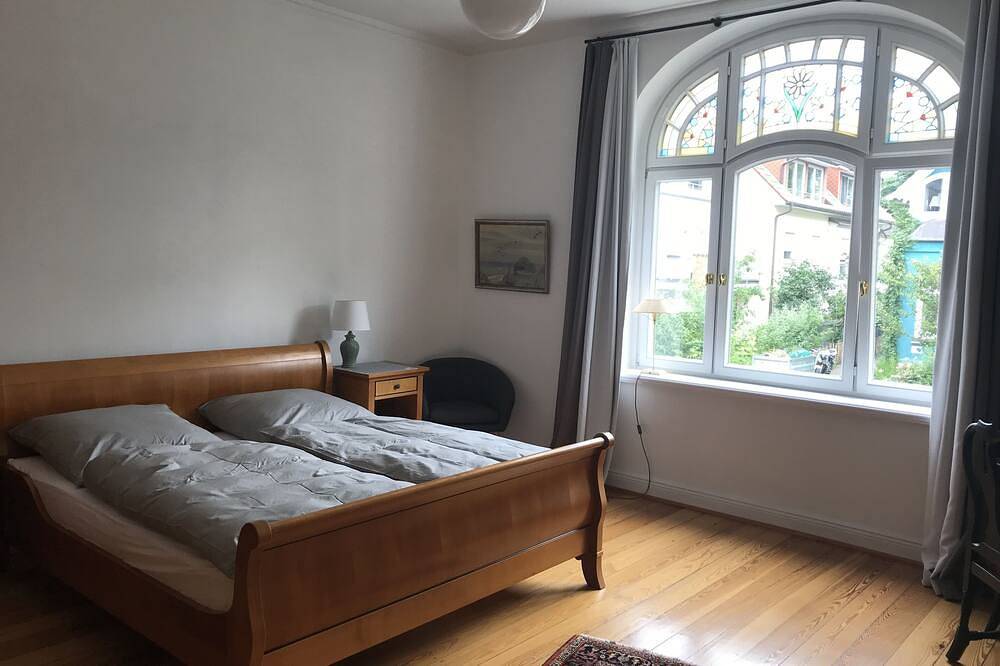 Ganze Wohnung, Große Ferienwohnung im Zentrum von Buxtehude.\nkeine Monteure. in Buxtehude, Altes Land Stade