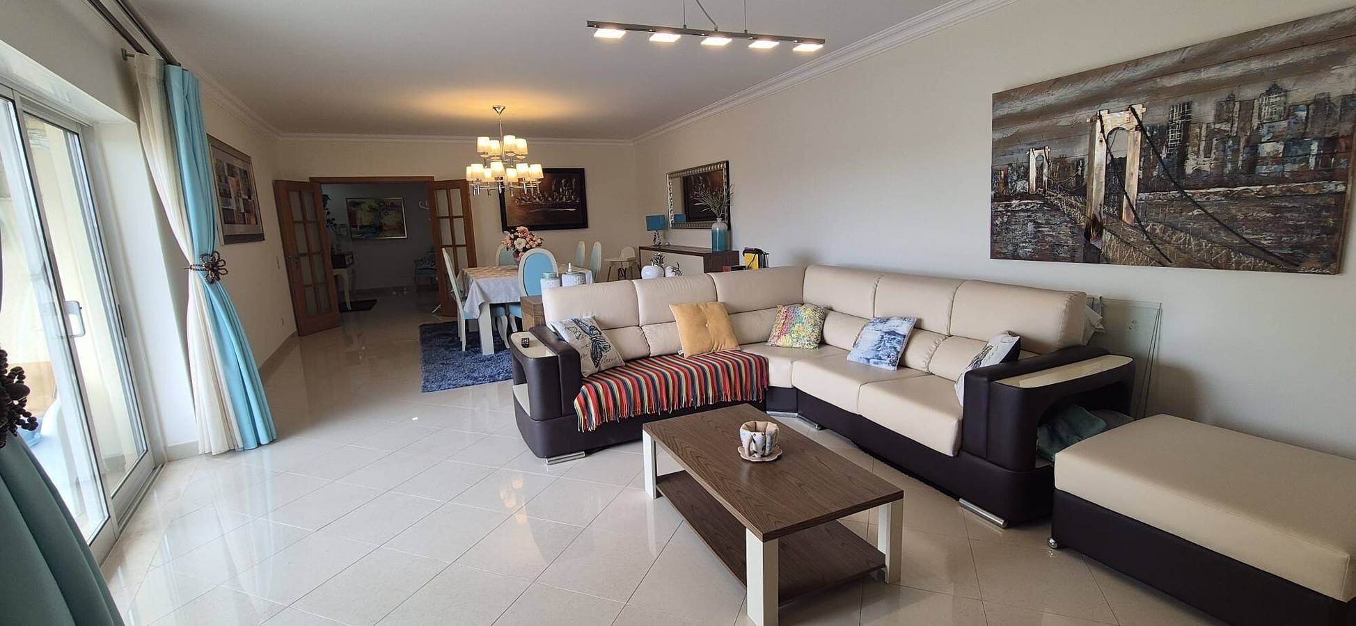Holiday Home 'Brisa Do Mar Moura Beach' with Shared Pool, Shared Garden and Wi-Fi in Vilamoura, Quarteira