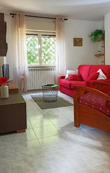 Gîte pour 5 personnes, avec terrasse à Atina