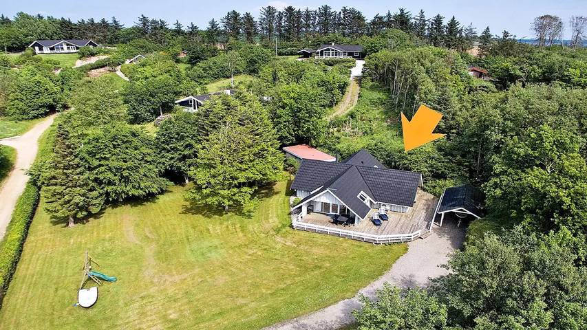 Ferienhaus für 9 Personen, mit Sauna und Whirlpool sowie Garten in Hostrup Strand - 2