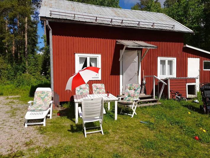 Ferienhaus für 4 Personen, mit Terrasse und Garten sowie Seeblick und Ausblick