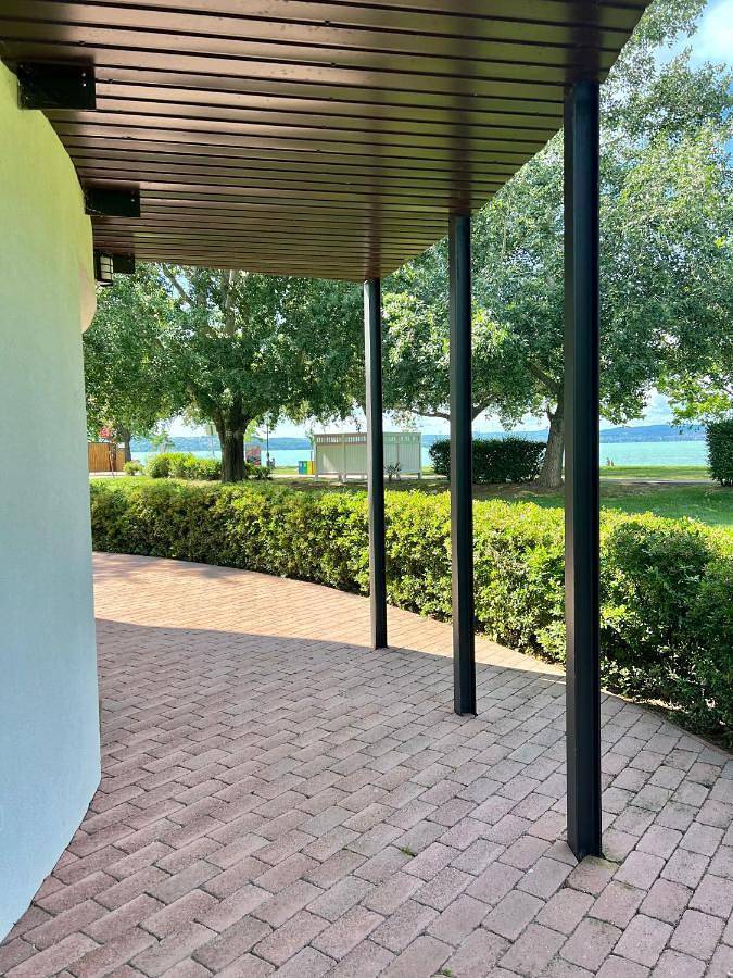 Ferienwohnung für 4 Personen, mit Ausblick und Seeblick sowie Garten in Zamardi - 4