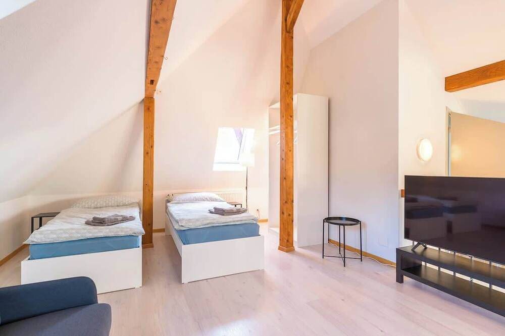 Ganze Wohnung, Thun Center Apartment | Close to Lake and Shops in Thun, Thunersee