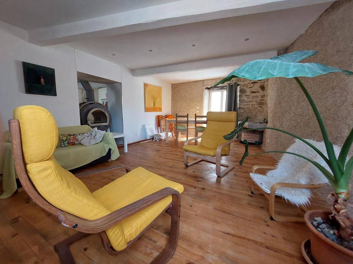 One-Bedroom House in Saint-Benoît, Région de Limoux