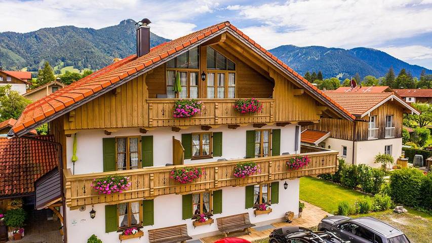 Ferienwohnung für 4 Personen, mit Balkon und Garten in Brauneck