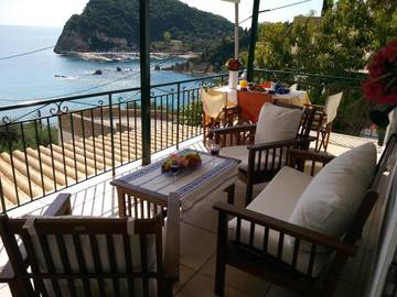 Gîte pour 5 personnes, avec vue et terrasse dans Paleokastritsa