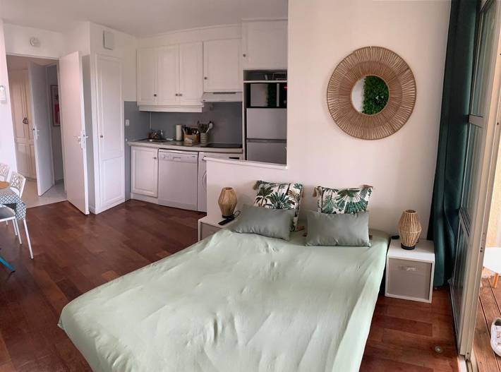 Gîte pour 5 personnes, avec jardin et vue ainsi que piscine et bassin pour enfant, animaux acceptés dans Golf De Cap Esterel