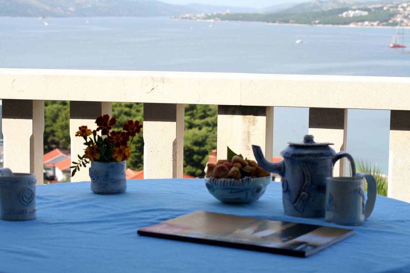Geheel appartement, Vakantieappartement voor 2 personen met balkon/terras in Okrug Gornji, Čiovo