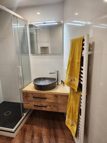 Gîte pour 2 personnes, avec balcon à Moûtiers