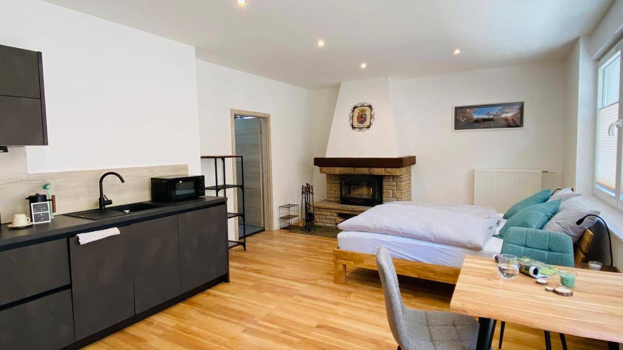 Ganze Wohnung, One-Bedroom Apartment in Erfweiler, Landkreis Südwestpfalz