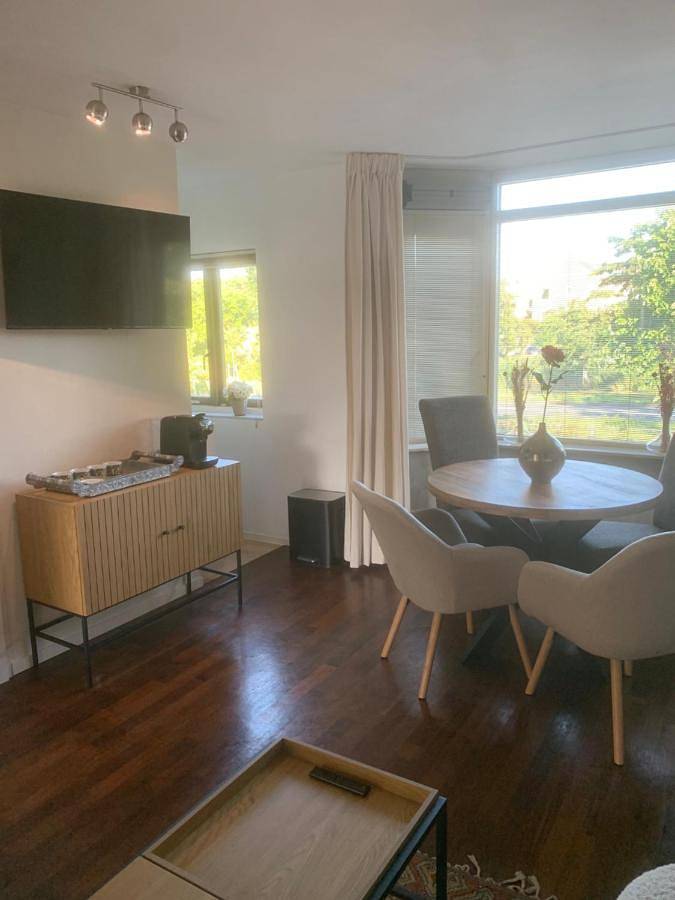Triple Room in Kijkduin, Den Haag
