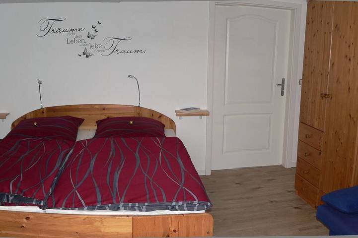 Ganze Wohnung, \"Lieblingsplatz\" Gemütliche Ferienwohnung, behindertengerecht in Quern, Steinbergkirche