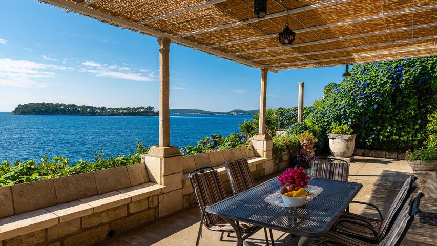 Villa pour 4 personnes, avec Terrasse et Jardin à Lozica