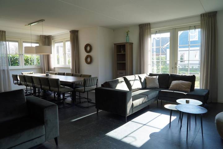 Ferienhaus für 14 Personen, mit Balkon/Terrasse und Terrasse sowie Garten und Pool in Limburg (Niederlande) - 2