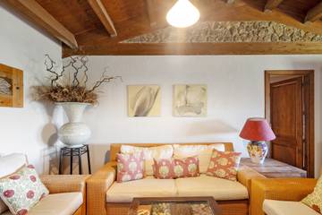 Casa Rural para 24 Personas en Bruch, Interior de Barcelona, Foto 4