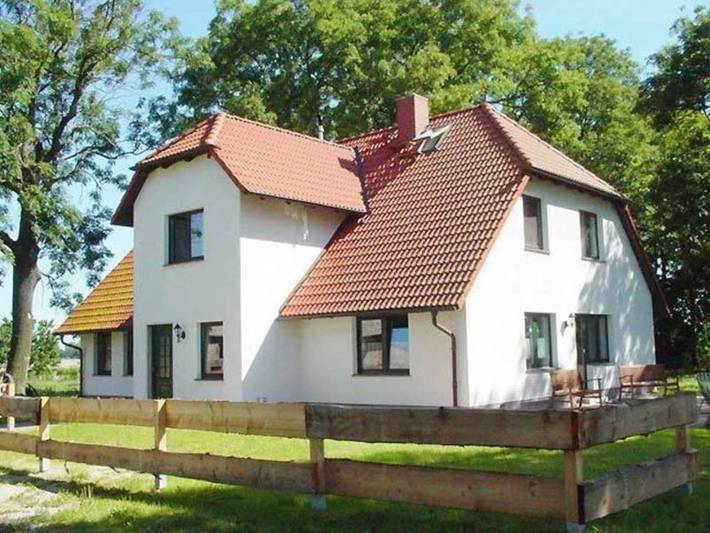 Ferienwohnung für 5 Personen, mit Terrasse und Garten