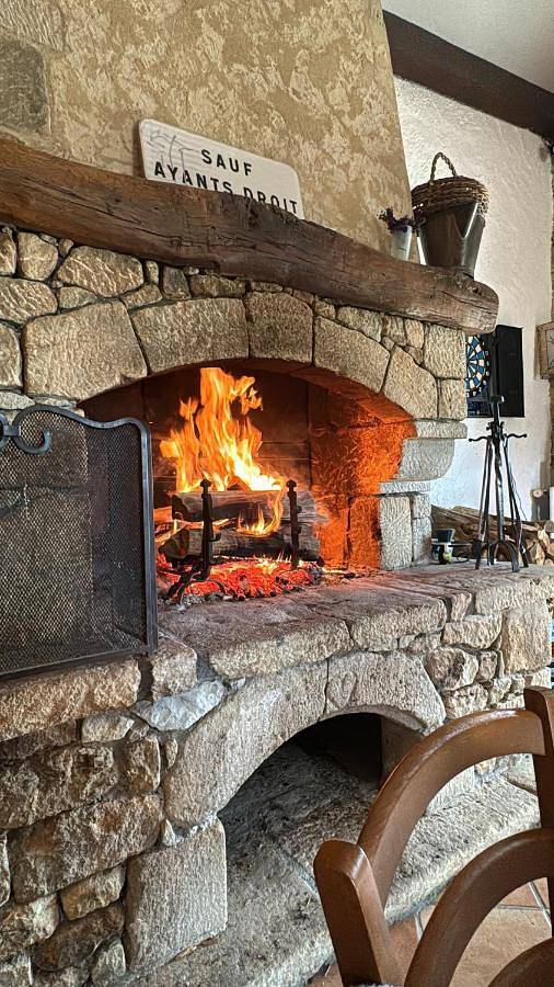 Appartement de vacances pour 25 personnes, avec Terrasse ainsi que Piscine et Vue