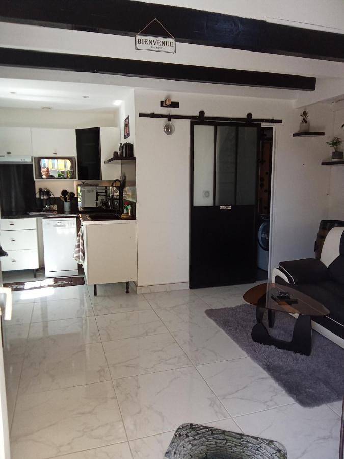 Location de vacances pour 7 personnes, avec sauna et jacuzzi ainsi que jardin et piscine à Gallargues-le-Montueux - 3