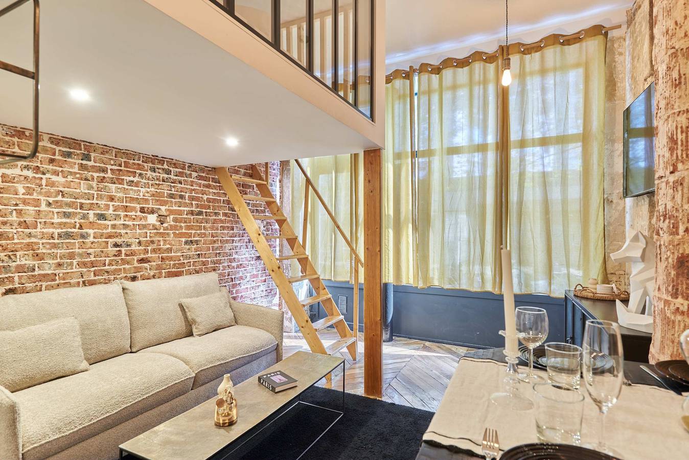 Entire apartment, Charming Apartment - Paris Pere Lachaise in Paris, Ile de France