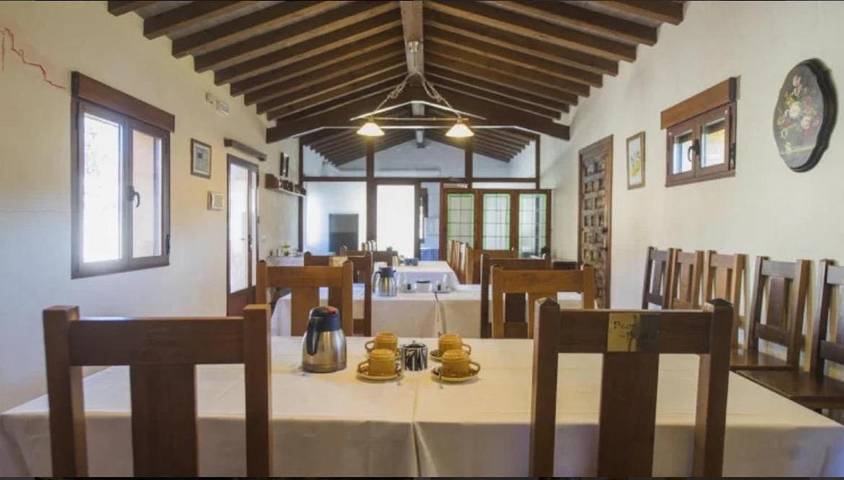 Casa rural para 17 personas, con vistas y terraza, Se admiten mascotas en Campana de Oropesa - 3