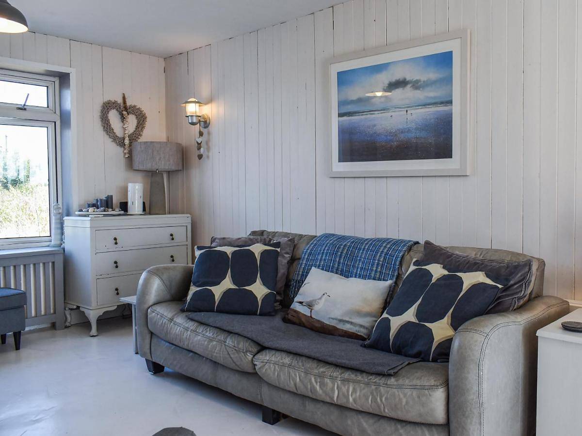 Four-Bedroom Holiday Home in Dungeness, Kent