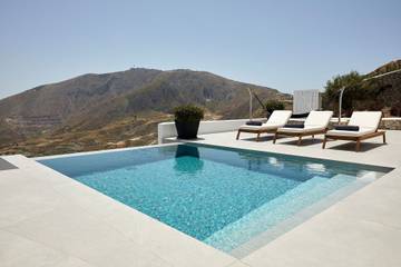 Villa for 4 People in Santorini, Cyclades, Photo 4