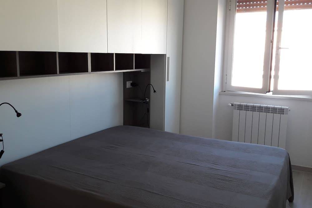 Ganze Wohnung, Apartment Center und Meer, Manzoni Bereich in Terracina, Pontinische Ebene