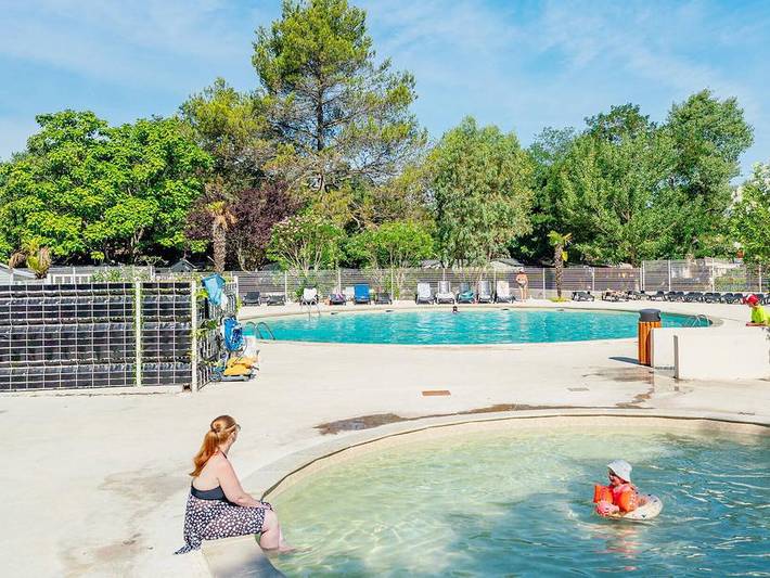 Location de vacances pour 4 personnes, avec bassin pour enfant à La Roque-d'Anthéron