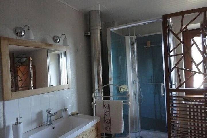 Location de vacances pour 2 personnes, avec jardin et balcon à Désaignes - 4