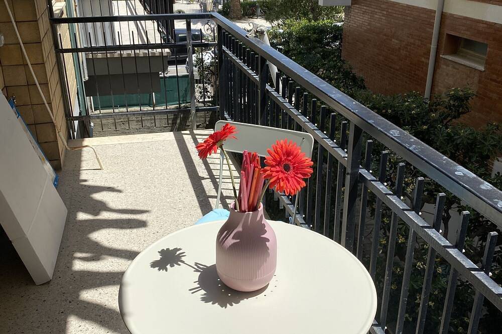 Entire apartment, Sea Front Apartment in Riviera delle Palme