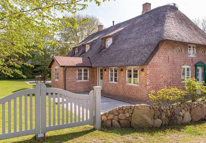 Ferienwohnung für 5 Personen, mit Terrasse und Sauna in Nebel