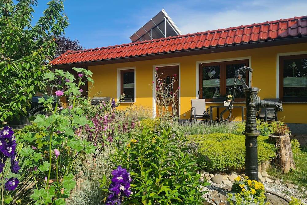 Ganze Wohnung, Bungalow am Ostseeradweg Rerik - Bungalow mit Terrasse (50m², max 4 Personen) in Ostseebad Rerik, Rerik