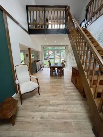 Gîte pour 4 personnes, avec vue et jardin à La Houssière