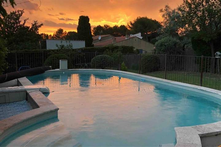 Location de vacances pour 2 personnes, avec jardin ainsi que piscine et terrasse à Orgone - 4