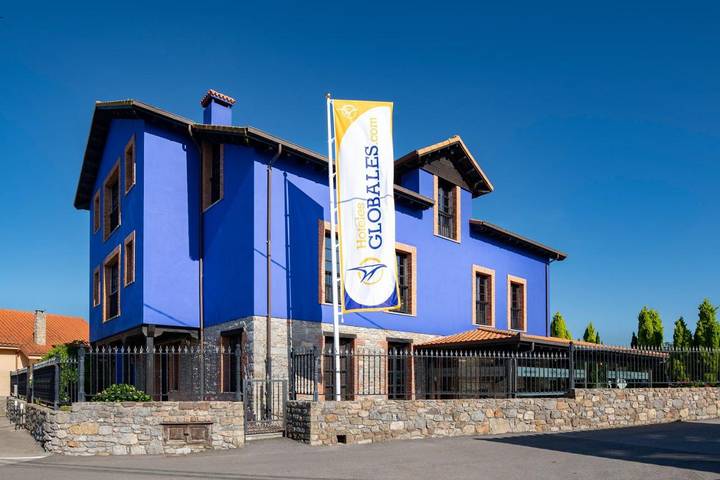 Hotel para 2 personas, con Terraza además de Jardín y Vistas en Muros de Nalón