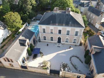 Chambre d’hôte pour 2 personnes, avec jardin et piscine dans les Pays de la Loire