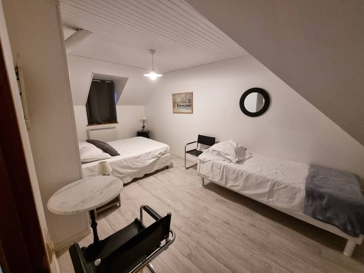 Gîte pour 10 personnes, avec piscine, animaux acceptés à Crézancy-en-Sancerre - 4