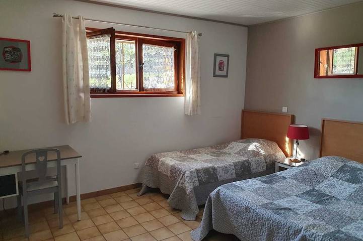 Gîte pour 5 personnes, avec jardin à Saint-Genix-sur-Guiers - 2