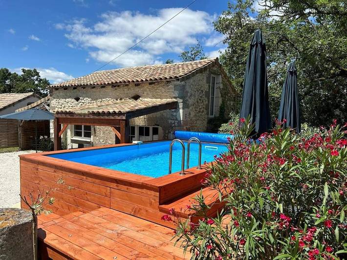Maison de vacances pour 5 personnes, avec piscine ainsi que terrasse et jacuzzi