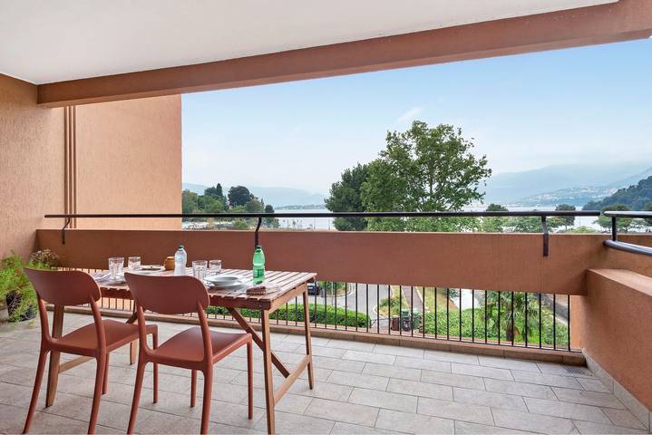 Ferienwohnung für 6 Personen, mit Balkon und Seeblick