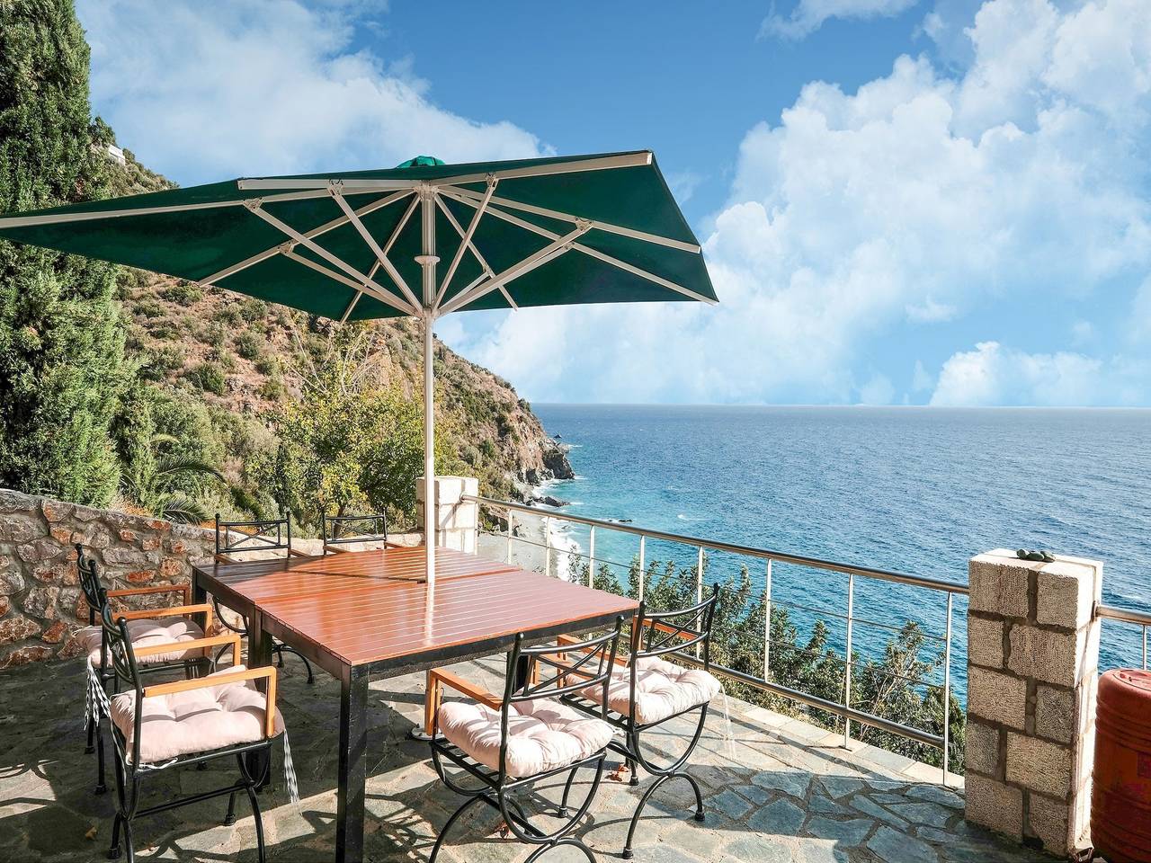 Villa en Kissakas Playa con Vistas al Mar in Pera Melana, Kynouria