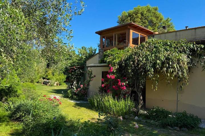 B&b per 2 persone, con terrazza e giardino nonché panorama a Castagneto Carducci