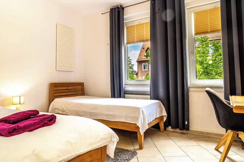 Apartamento entero, Spacious apartment with barbecue terrace in the heart of the historic old town in Núremberg, Franconia