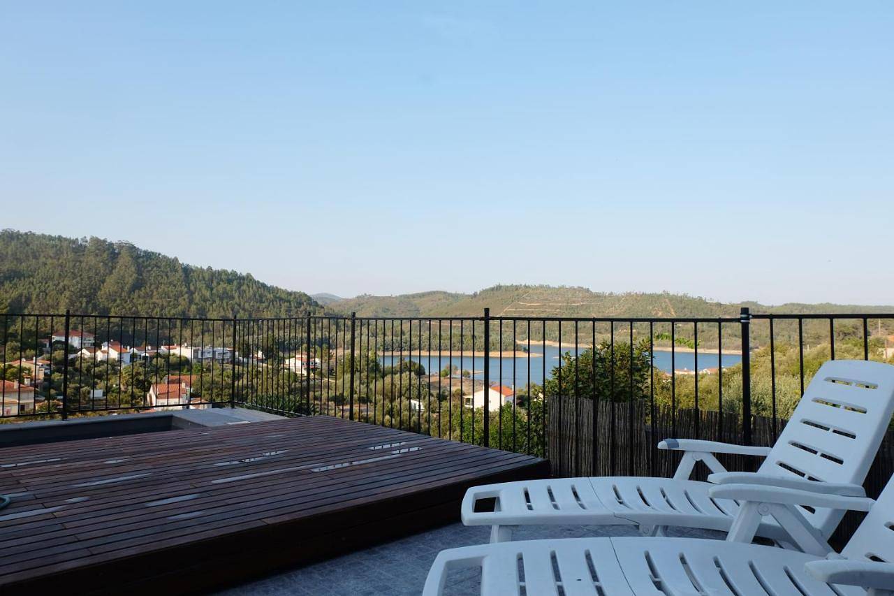 Apartamento inteiro, Two-Bedroom House in Tomar, Distrito de Santarém