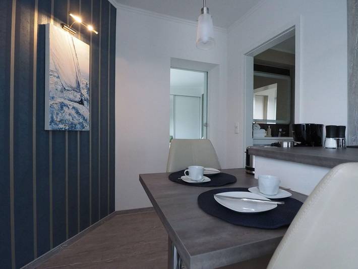 Ferienwohnung für 2 Personen, mit Ausblick und Balkon in Warnemünde - 3