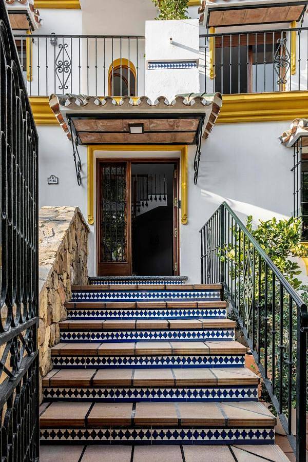 Alojamiento y desayuno para 10 personas, con terraza y jardín - 1