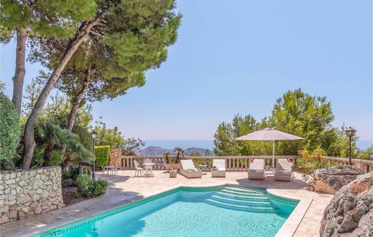 Ferienhaus für 25 Personen, mit Whirlpool und Terrasse sowie Garten und Pool in Marbella - 4